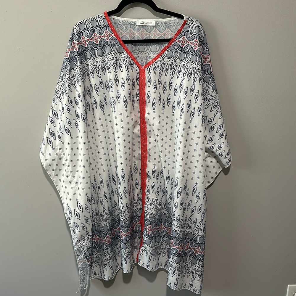 Cupshe Blue and White Patterned Pullover Swim Coverup OS